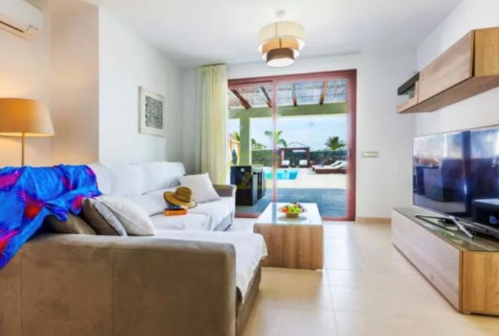 Image No.3-Villa de 4 chambres à vendre à Playa Blanca