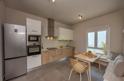 3 bedroom, 3 bathroom villa in fantastic location in Costa Teguise