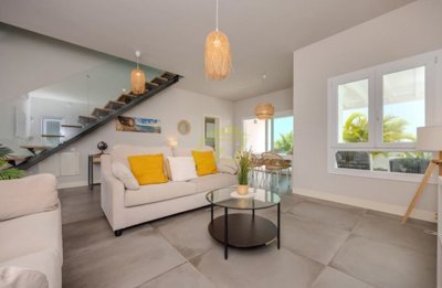 3 bedroom, 3 bathroom villa in fantastic location in Costa Teguise