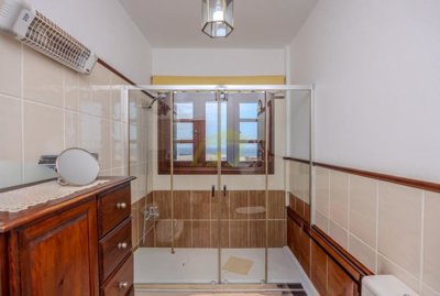 Must see villa with pool & views in Las Breñas