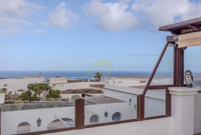 Must see villa with pool & views in Las Breñas