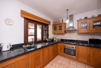 Must see villa with pool & views in Las Breñas