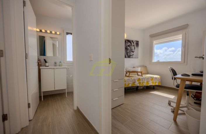 Image No.20-4 Bed Villa for sale