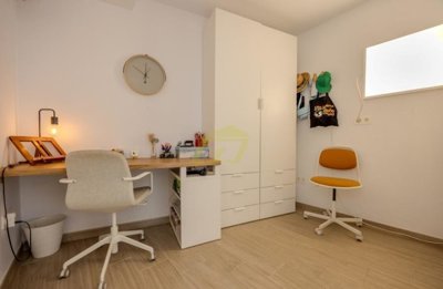 4 bedroom, 3 bathroom family home in central Costa Teguise