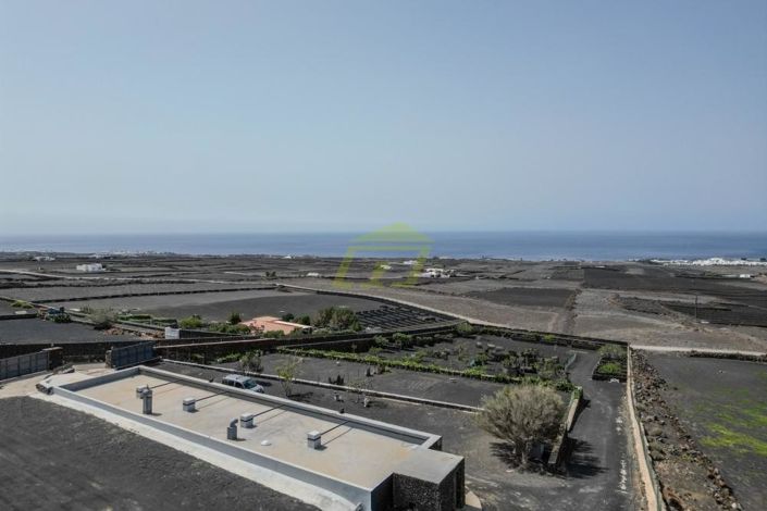 Image No.14-Villa for sale