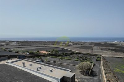 Unique Property with Breathtaking Sea views in Macher