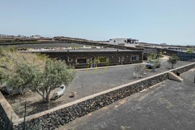 Unique Property with Breathtaking Sea views in Macher