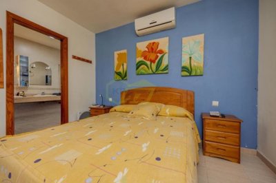 Spacious Playa Blanca villa with pool, guest apartment, and potential.