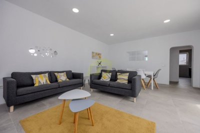 Three units on 4100 m² in Puerto Calero