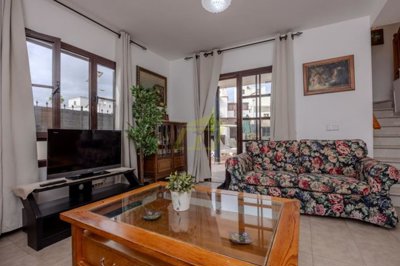 2 bedroom house just 5 miuntes from the beach in Puerto del Carmen