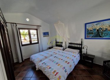 Wonderful detached villa with garden in the heart of Nazaret