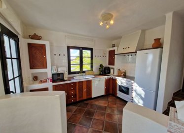 Wonderful detached villa with garden in the heart of Nazaret