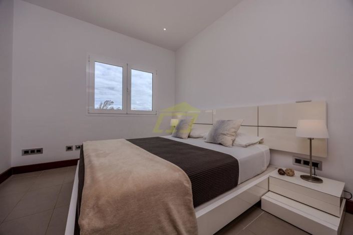 Image No.17-5 Bed Villa for sale