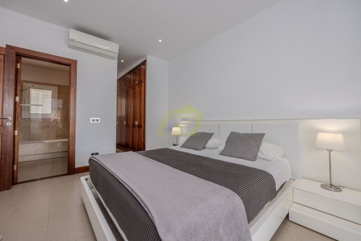 Image No.21-5 Bed Villa for sale