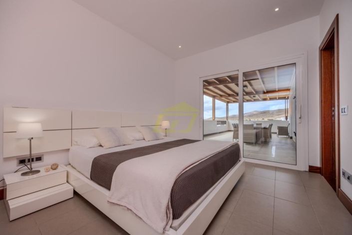 Image No.26-5 Bed Villa for sale