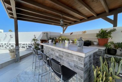 3 bedroom property for sale in Playa Blanca