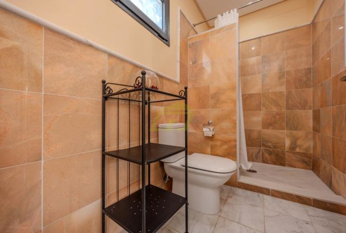 Image No.13-2 Bed Villa for sale