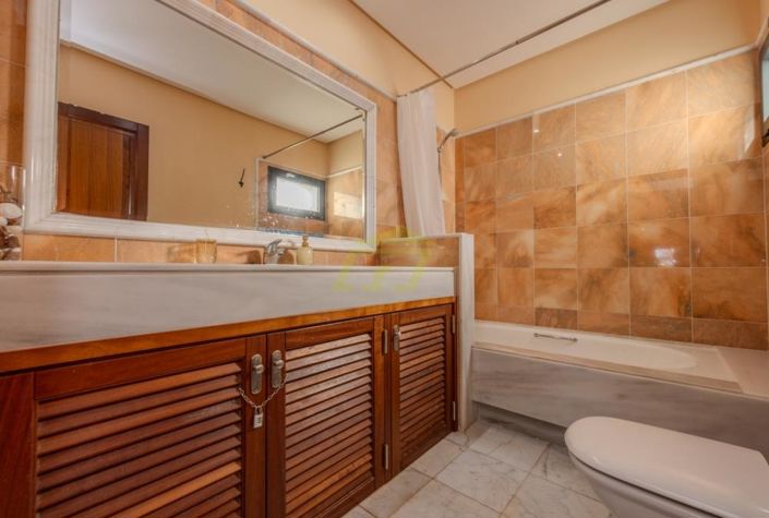 Image No.16-2 Bed Villa for sale