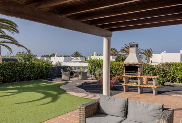 Image No.20-2 Bed Villa for sale