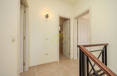 3 bedroom, 2 bathroom duplex in Costa Teguise