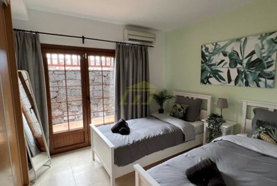 Must see villa with heated private pool and corner plot a few minutes away from Playa Flamingo.