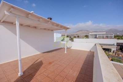 2 bedroom 1 bathroom bungalow with pool  in Puerto Calero