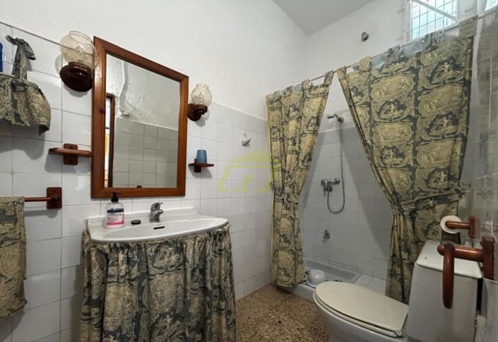 Image No.12-5 Bed Villa for sale