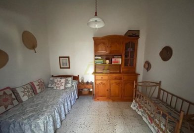 Big family 5 bedroom home in Tiagua