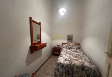 Big family 5 bedroom home in Tiagua