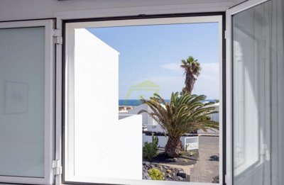 Detached 2 bedroom villa with sea views in Charco del Palo