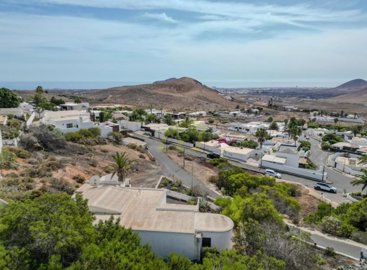 Fantastic 2 bedroom bungalow renovation opportunity in Nazaret