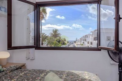 Bright 2 Bed Duplex with Terrace in Prime Playa Honda