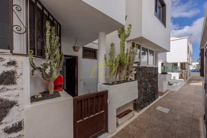 Image No.12-2 Bed Villa for sale