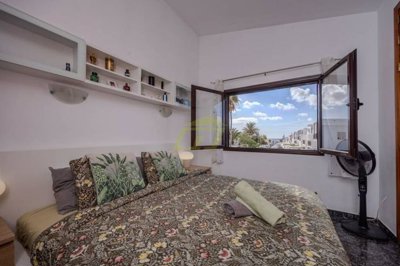 Bright 2 Bed Duplex with Terrace in Prime Playa Honda