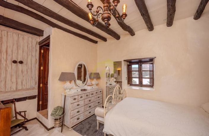 Image No.15-5 Bed Villa for sale