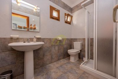 Stylish Los Altos villa exclusively with Lanzarote Investments 4 bedrooms, private pool, garage, and sea views