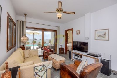 Stylish Los Altos villa exclusively with Lanzarote Investments 4 bedrooms, private pool, garage, and sea views