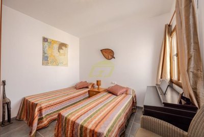 Stylish Los Altos villa exclusively with Lanzarote Investments 4 bedrooms, private pool, garage, and sea views