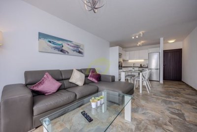 Immaculate property with two independent apartments in Playa Blanca