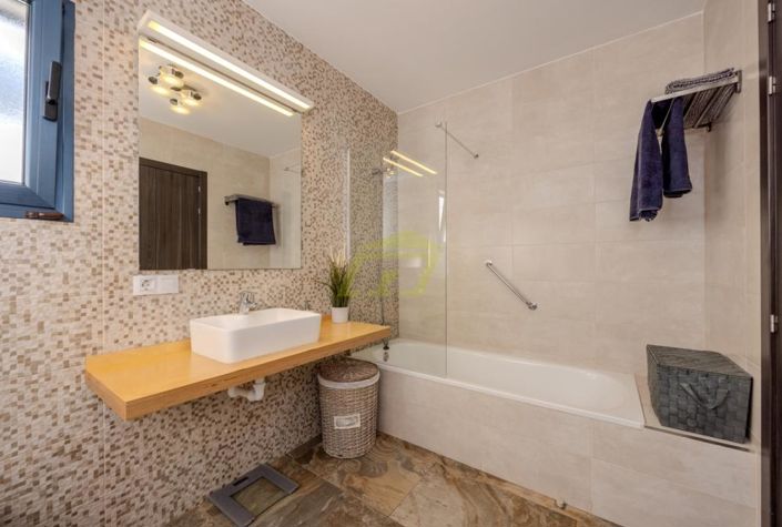 Image No.8-3 Bed Villa for sale