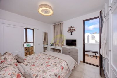 3 bedroom property with private pool