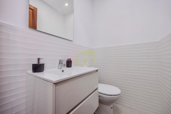 Image No.16-3 Bed Villa for sale