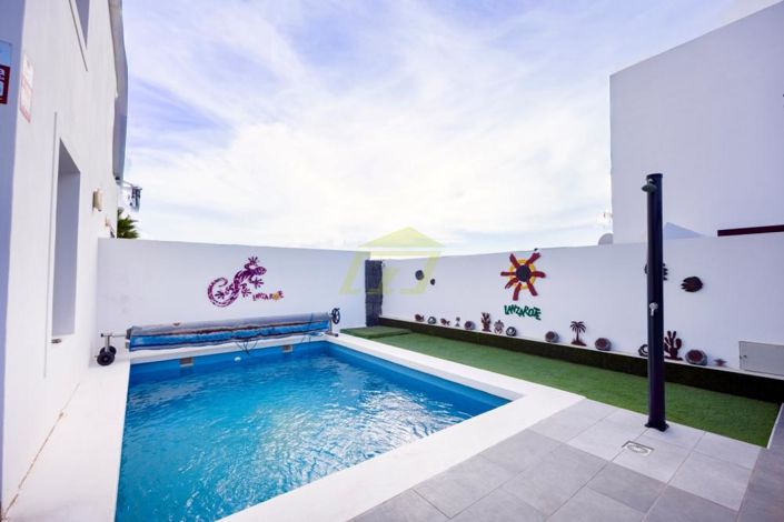 Image No.18-3 Bed Villa for sale