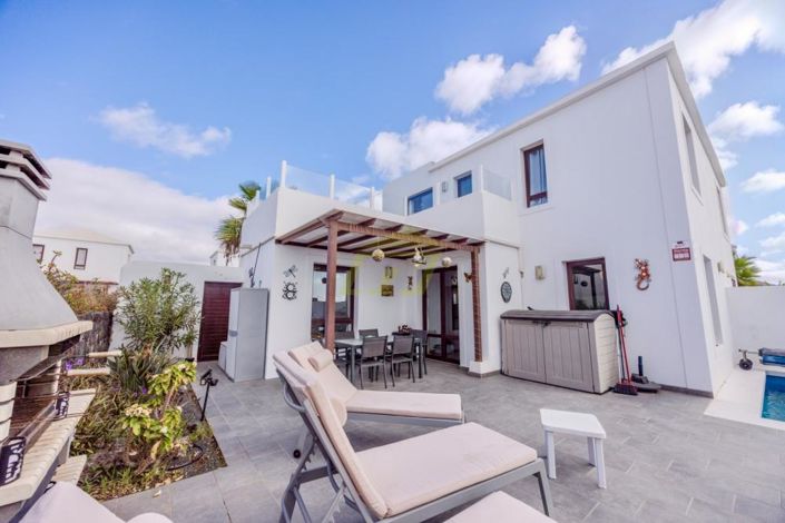 Image No.19-3 Bed Villa for sale