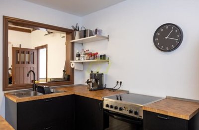 Fully renovated 3 bedroom family home in central Costa Teguise