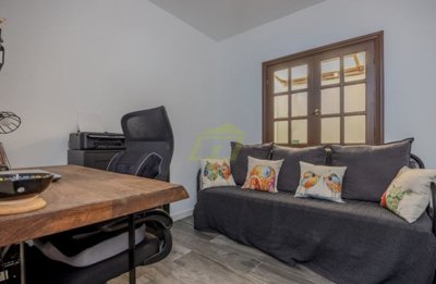 Fully renovated 3 bedroom family home in central Costa Teguise