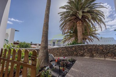 Incredible 1 bedroom 1 bathroom apartment in popular complex in Matagorda