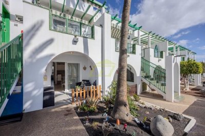 Incredible 1 bedroom 1 bathroom apartment in popular complex in Matagorda