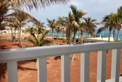 2 bedroom, 2 bathroom apartment for sale in Playa Blanca