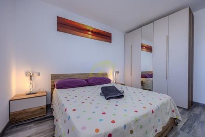 2 bedroom, 2 bathroom apartment for sale in Playa Blanca